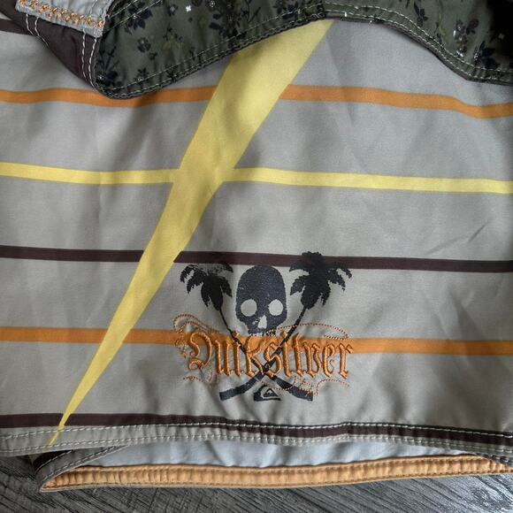 Vintage Y2K 00s Quiksilver Surf Long Baggy Board Shorts - Picture 5 of 7